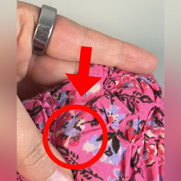 Free People James Smocked Floral Pink Blouse Size Large - Picture 16 of 16